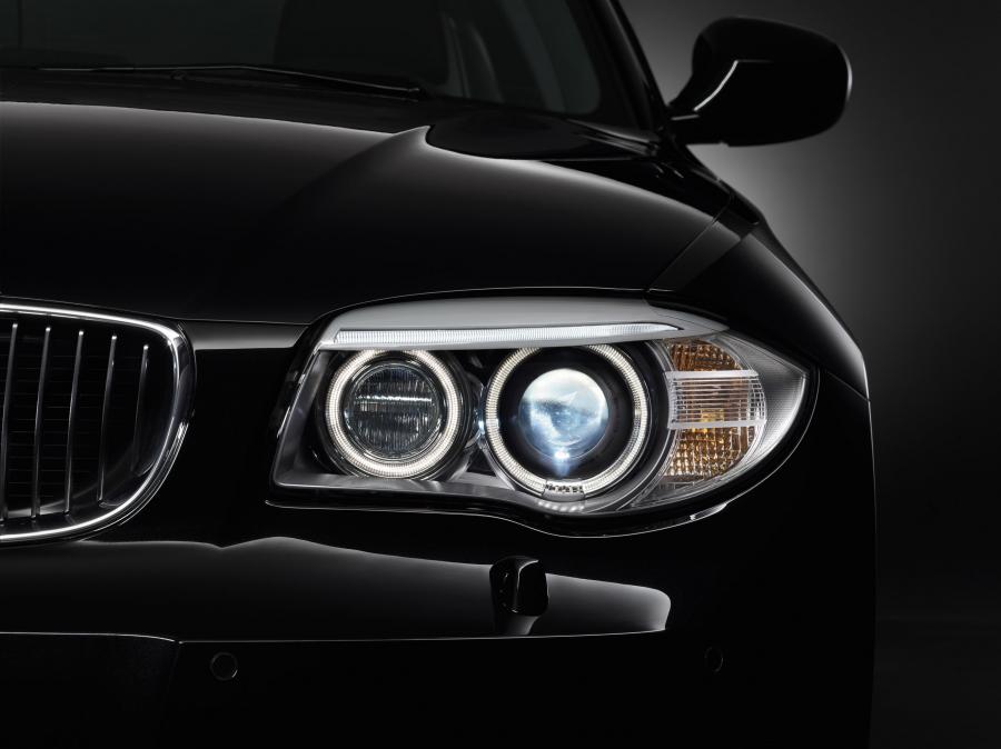  BMW 1-Series Coupe 2011 года  (фото 39 из 77)